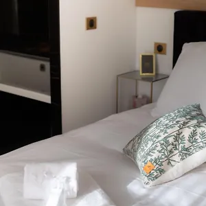 villa-aix-les-bains.hotels-rhonealpes.com/